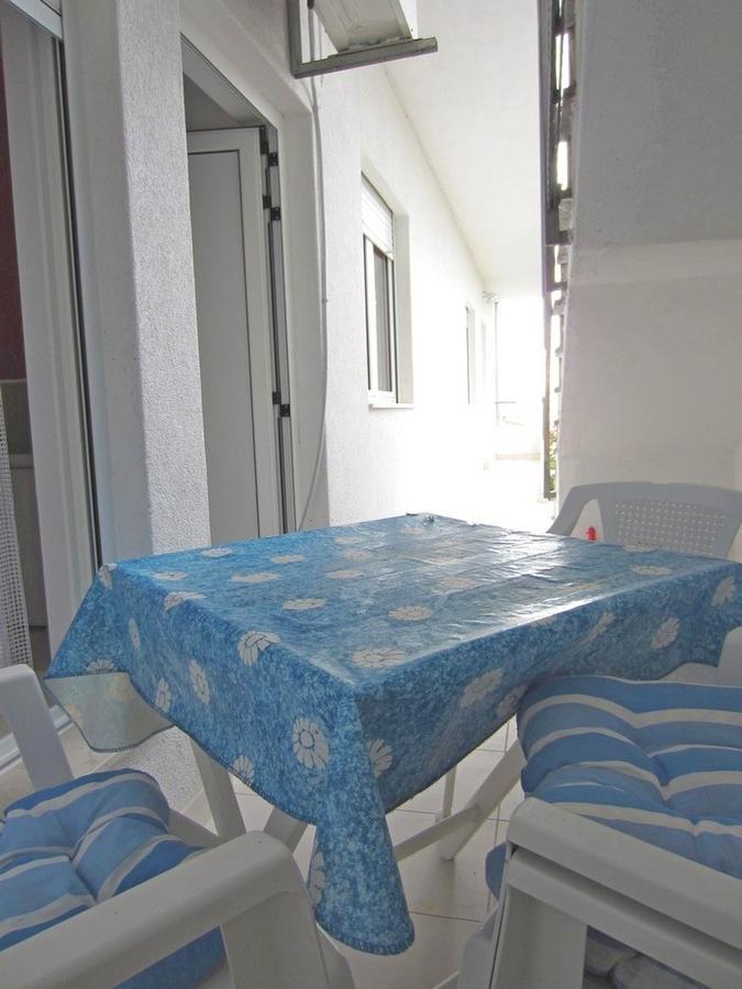 Apartments Zdenka Donji Okrug  Exterior foto